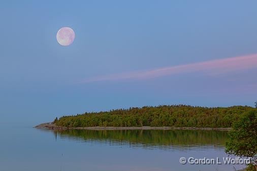 North Shore Moon_02869.jpg - Photographed on the north shore of Lake Superior at Terrace Bay, Ontario, Canada.